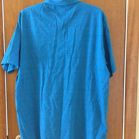 T-shirt - Picture 2 of 3